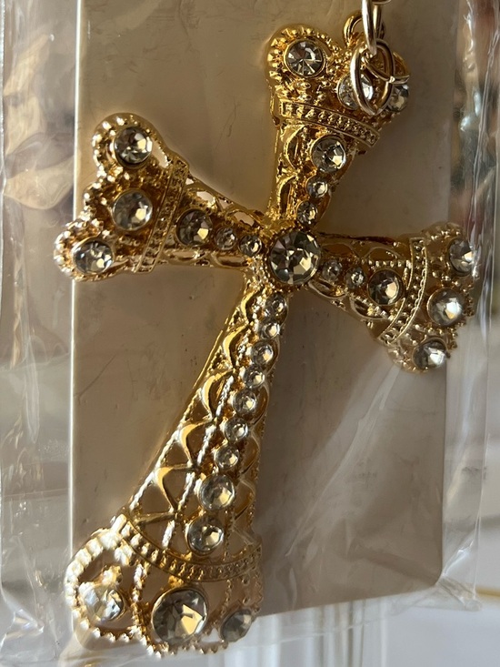 NEW Rhinestoned Cross Bag Charm Keychain - Picture 3 of 3